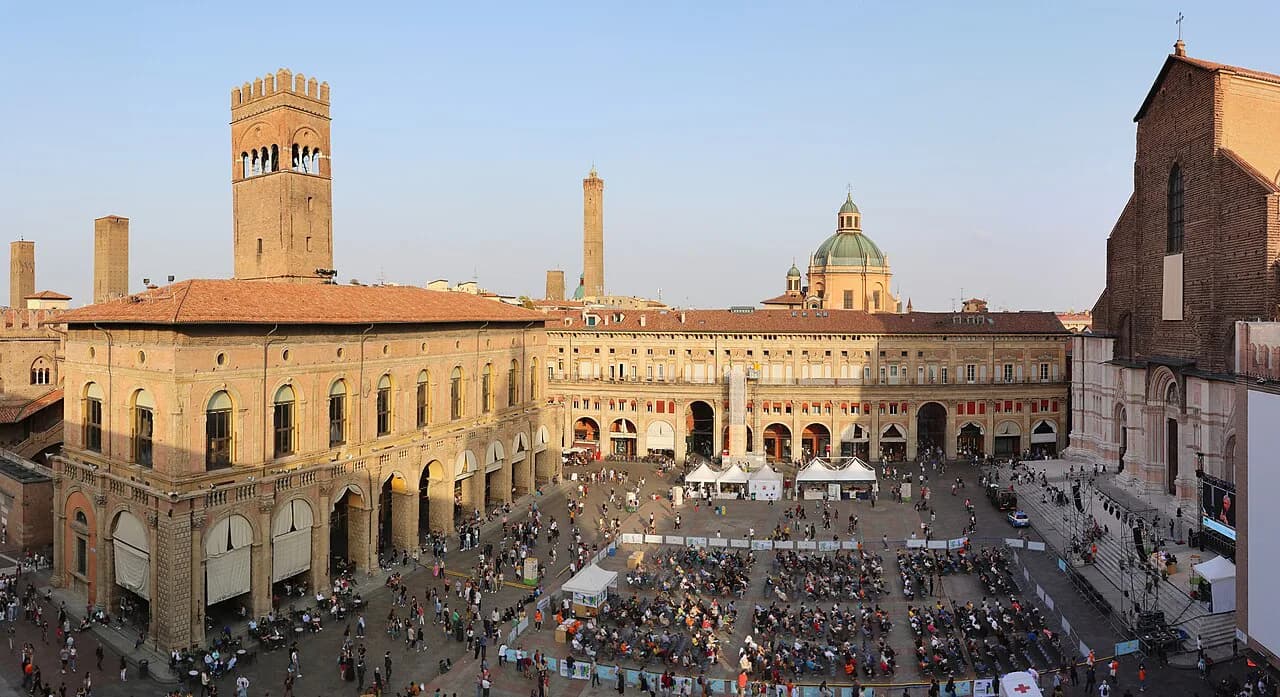 Best City Breaks in May: 10 Europe Cities Ranked by Weather