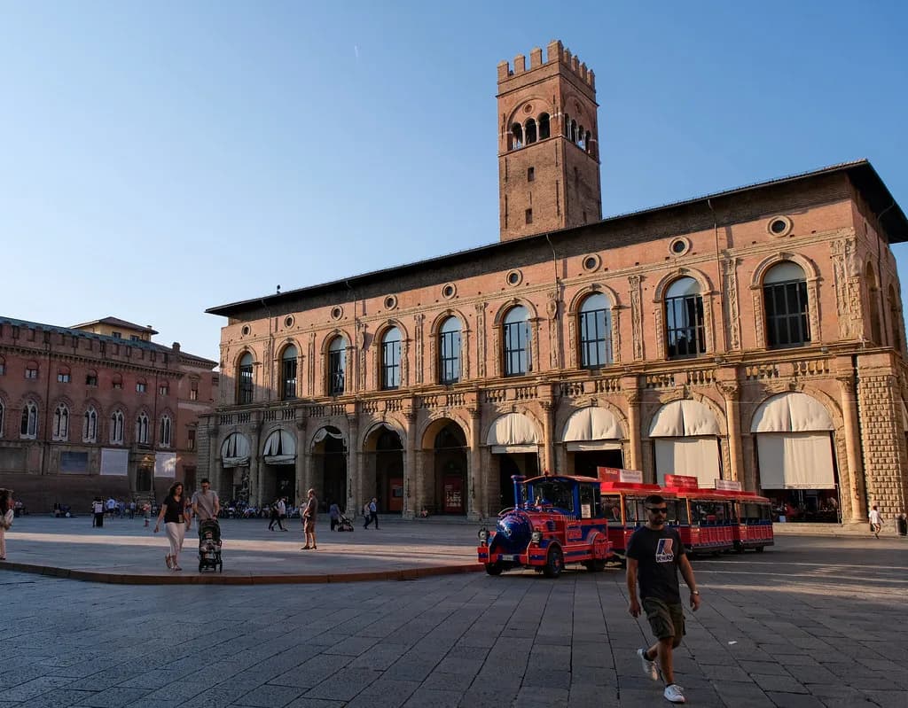 The Best Time to Visit Bologna: Month by Month