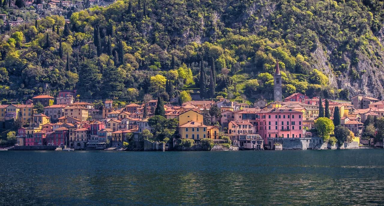 Lake Como in Spring: April, May & June Guide