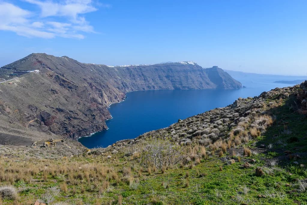 Things to Do in Santorini in May: What to See & Skip