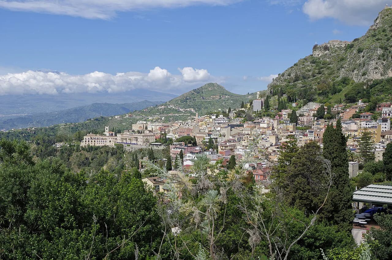 Sicily in April: How Warm It Really Is and Whether to Go
