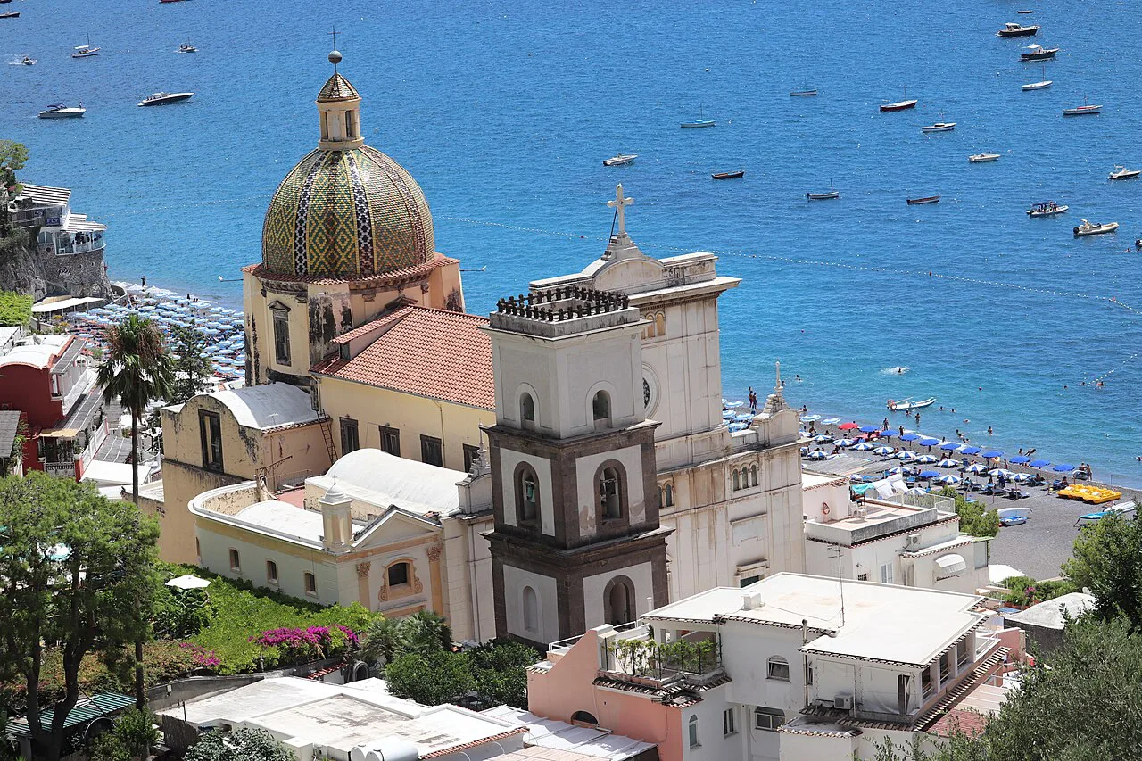 Positano bus stop, Amalfi Coast