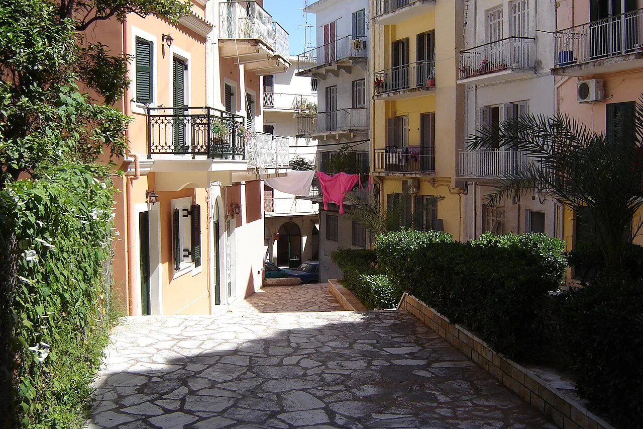 Corfu city, Old town, neighbourhood