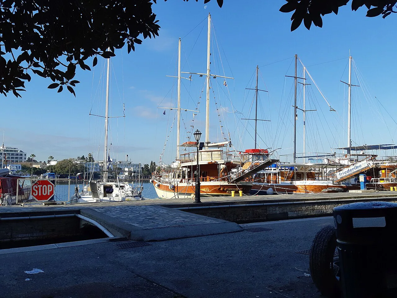 Kos-Harbour-12ESD