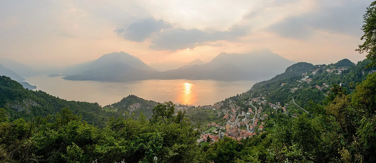 Lago di como Panini, Lake Como