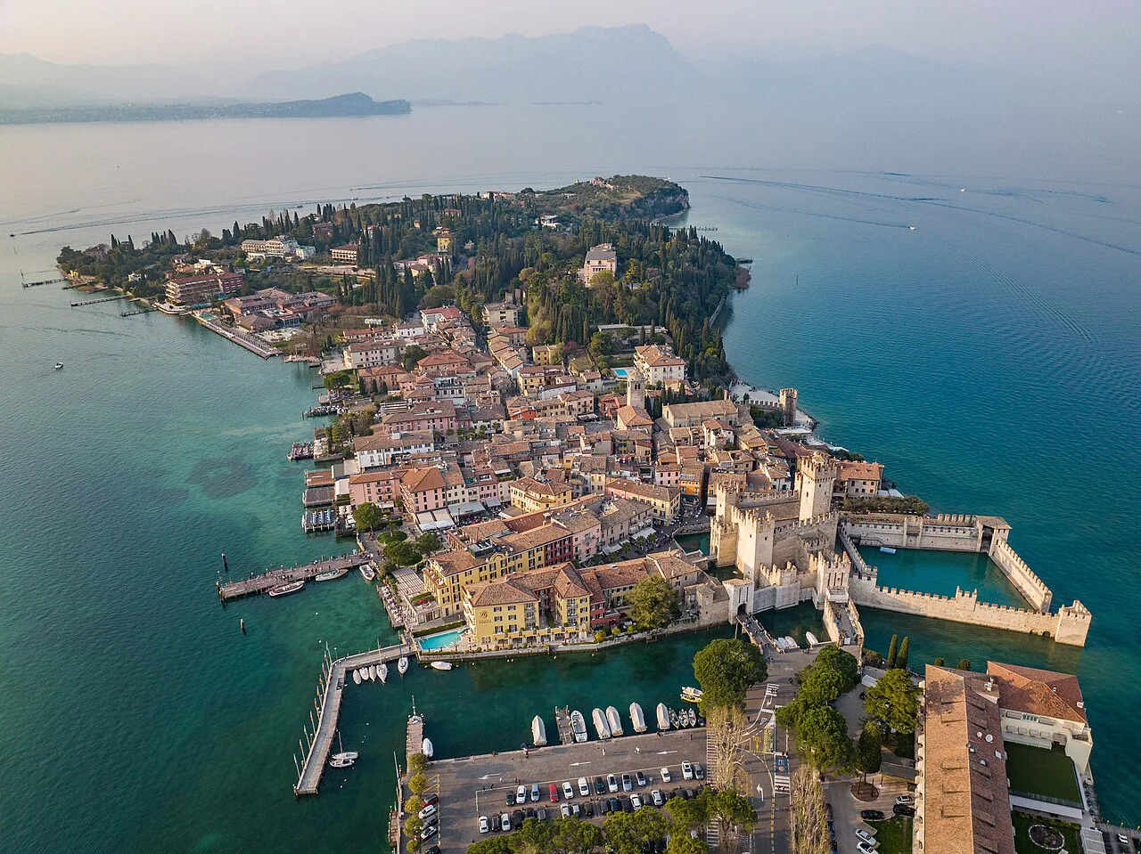 Italy, Sirmione, Lake Garda