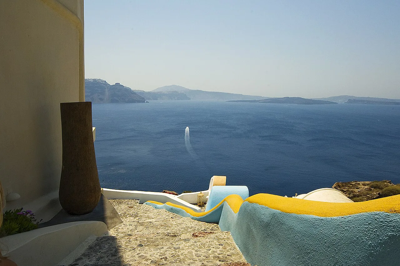 Downstairs, Santorini